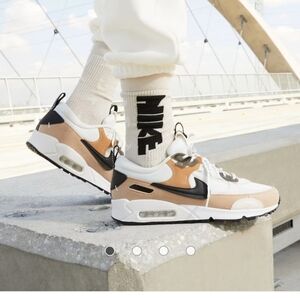 Nike Air Max 90 Futura